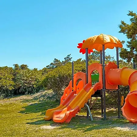 Club Esse Roccaruja Hotel 4*