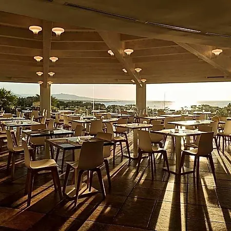 Club Esse Roccaruja 4* Stintino