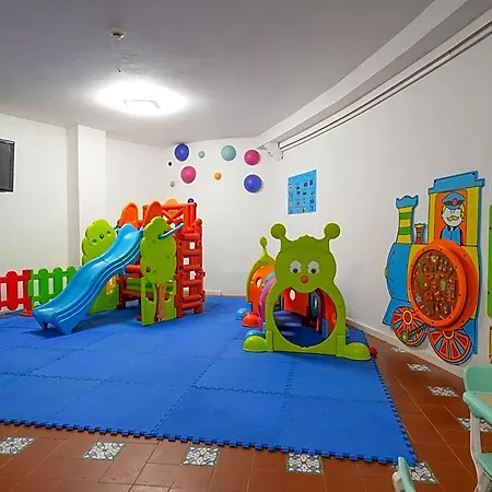 Club Esse Roccaruja Hotel